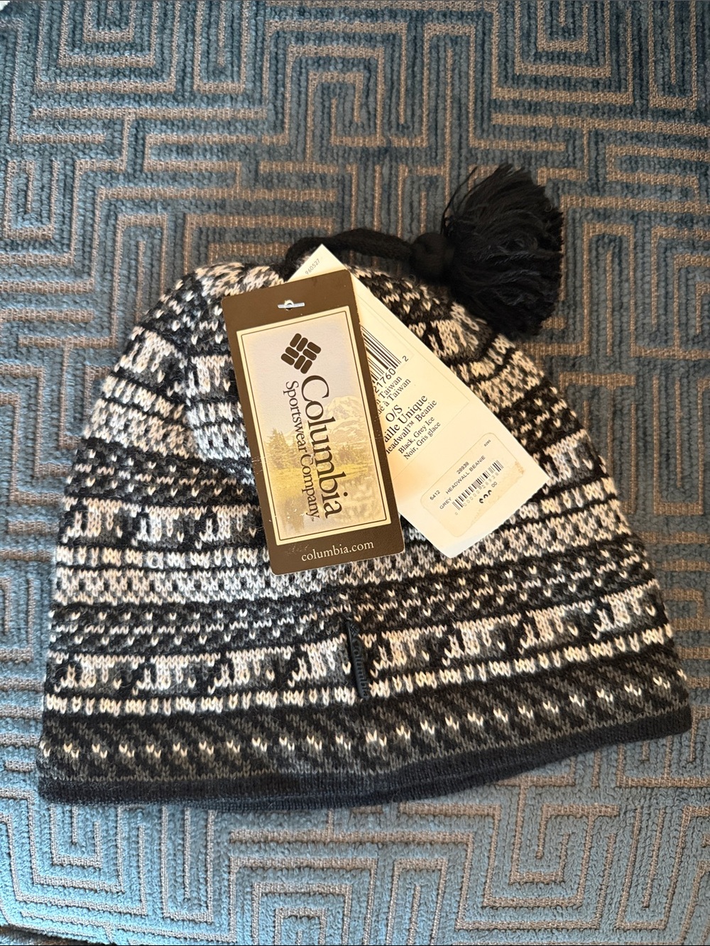 Columbia Black & White Fair Isle Pom Beanie, one Size